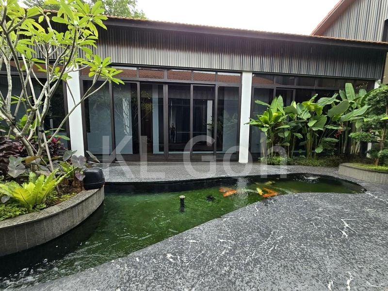 8 Bed Bungalow (Landed) for Sale in  Joan Road - Image 1