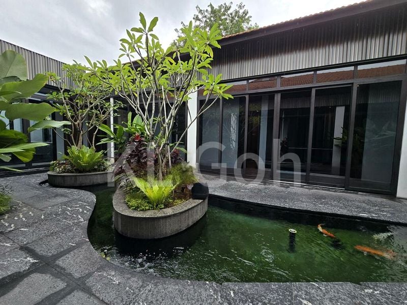 8 Bed Bungalow (Landed) for Sale in  Joan Road - Image 2