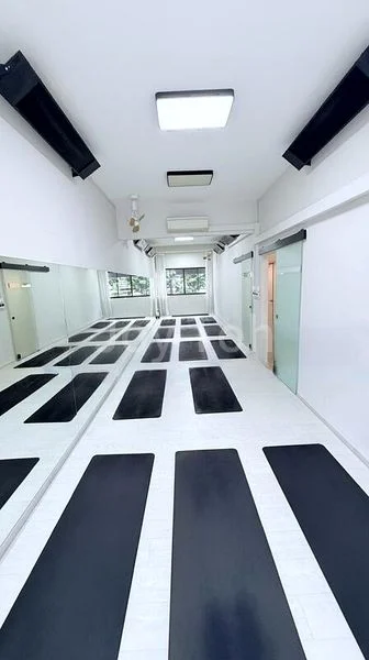 Shop / Shophouse for Rent: Upper Thomson Road Shophouses - Image 1