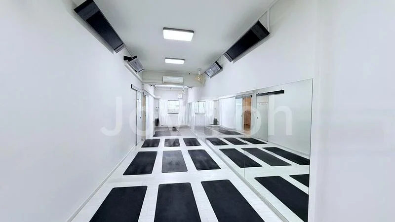 Shop / Shophouse for Rent: Upper Thomson Road Shophouses - Image 5