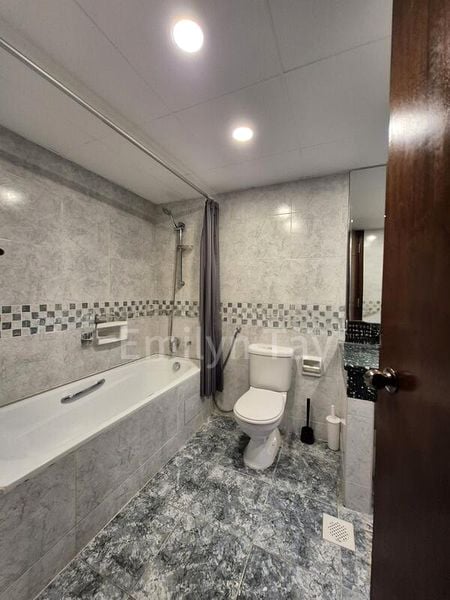 Room (Condo) for Rent in  UE Square - Image 8