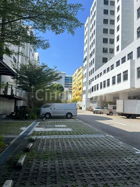 Light Industrial (B1) for Rent: Henderson Industrial Park - Image 2