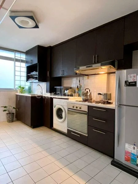 3 Room (3I) HDB for Sale in  502 Bedok North Street 3 - Image 2