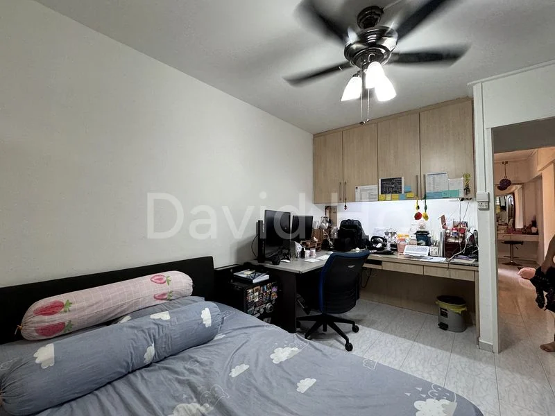 4 Room (4A) HDB for Sale in 404 Fajar Road - Image 6