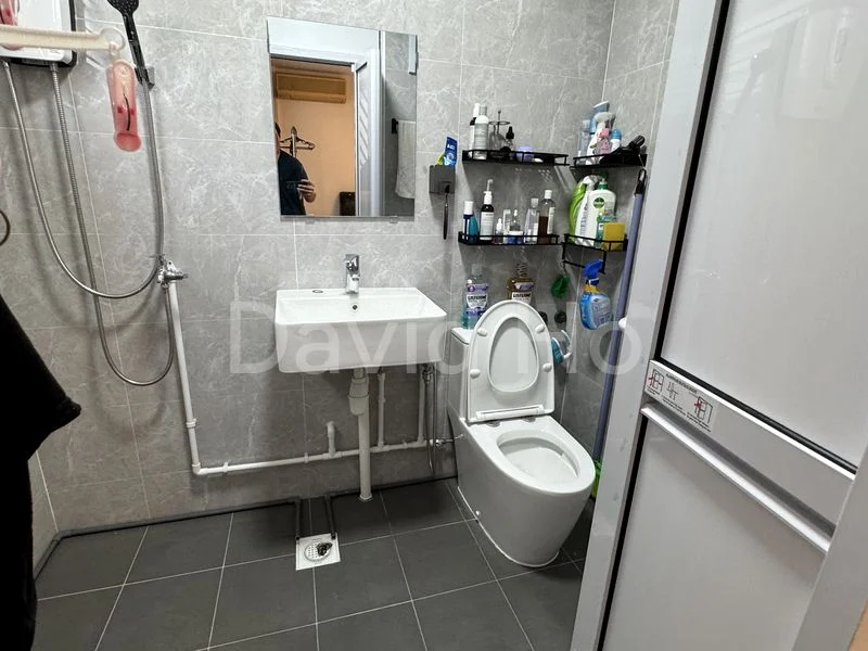 4 Room (4A) HDB for Sale in 404 Fajar Road - Image 5