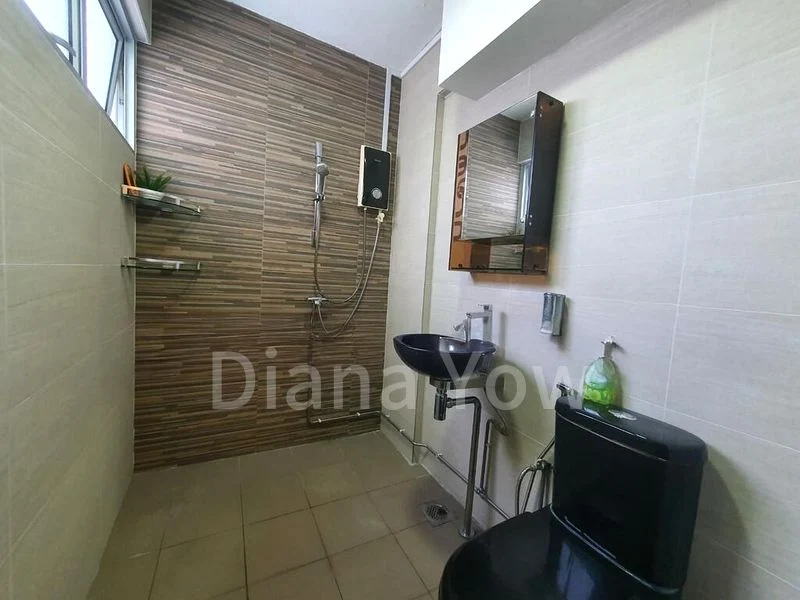 5 Room (5I) HDB for Rent in 30 Jalan Bahagia - Image 2