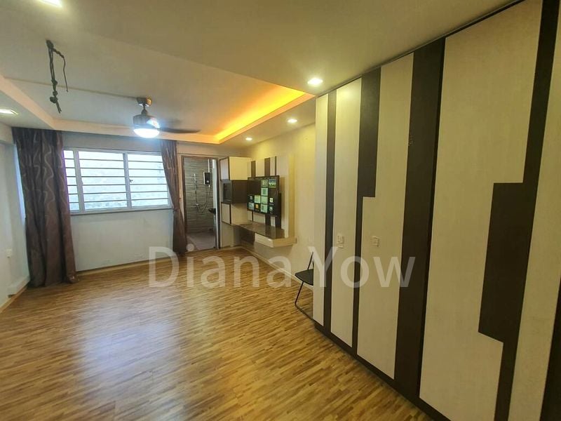 5 Room (5I) HDB for Rent in 30 Jalan Bahagia - Image 4