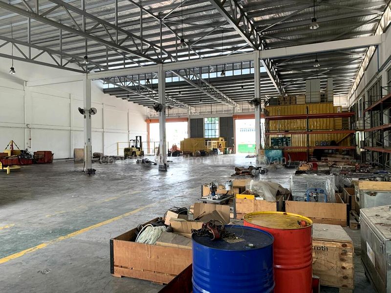 Factory / Workshop (B2) for Rent: Ground | 7.3m Clearance | 4 Large Entrances @ Loyang - Image 2