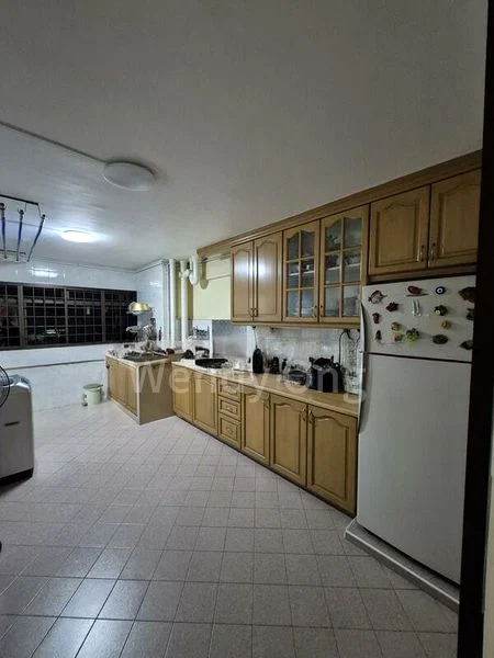 3 Room (3NG) HDB for Sale in  116 Hougang Avenue 1 - Image 5