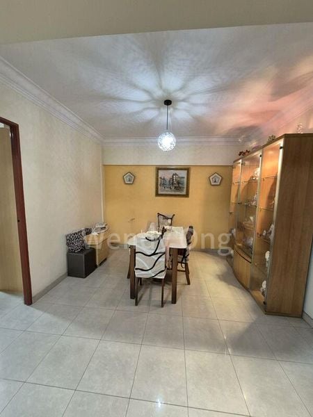 3 Room (3NG) HDB for Sale in  116 Hougang Avenue 1 - Image 1