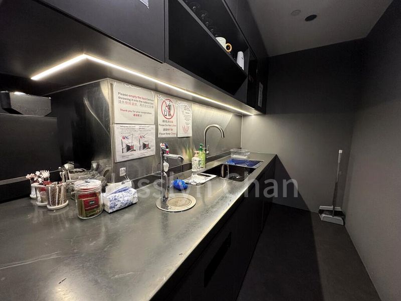 Office for Rent: Robinson 77 - Image 2