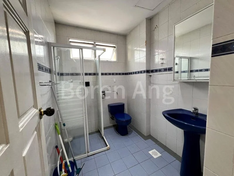 5 Bed Apartment (Condo) for Sale in  Euro-Asia Court - Image 12