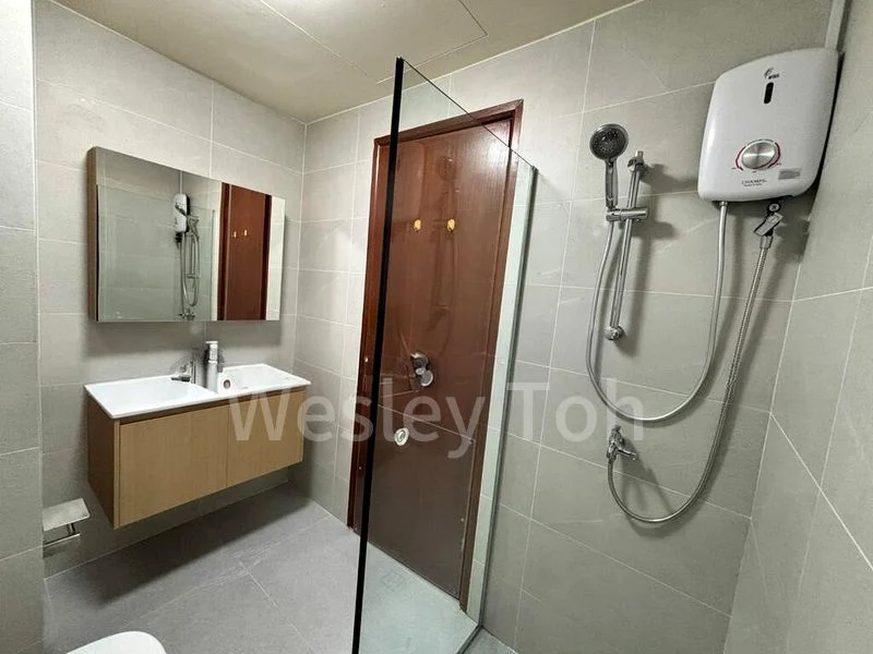 Common Room (Condo) for Rent in  Parc Oasis - Image 3