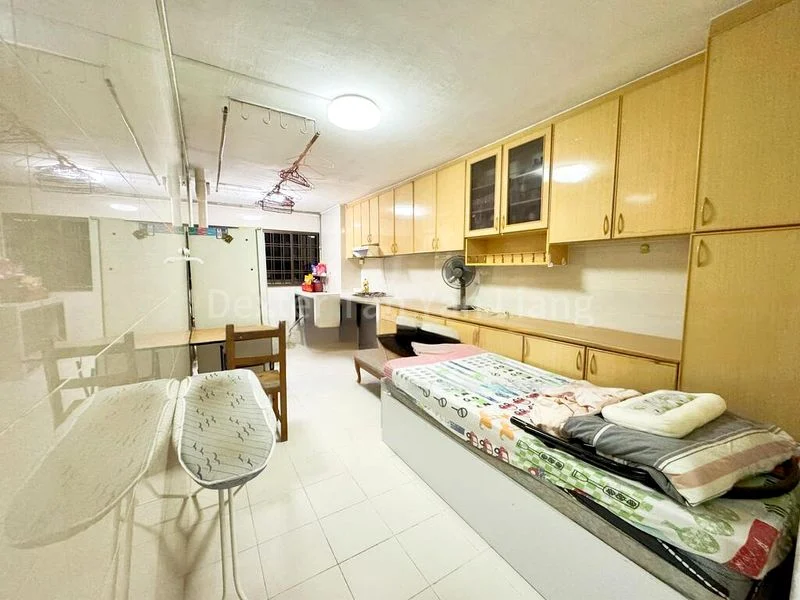 4 Room (4NG) HDB for Rent in  333 Clementi Avenue 2 - Image 5