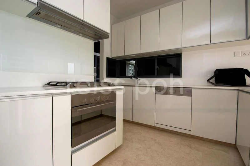 3 Bed Condo for Sale in  The Trizon - Image 7