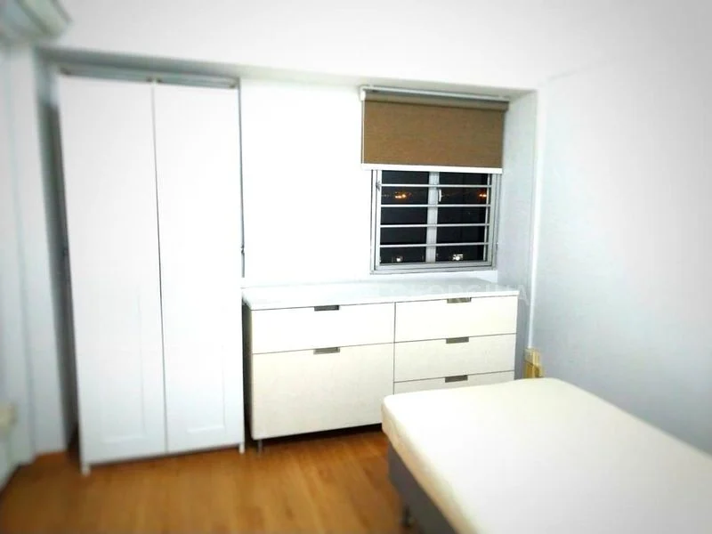 3 Room (3I) HDB for Rent in 161 Mei Ling Street - Image 5