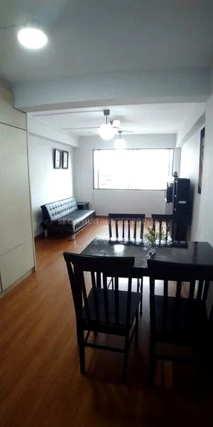 3 Room (3I) HDB for Rent in 161 Mei Ling Street - Image 1
