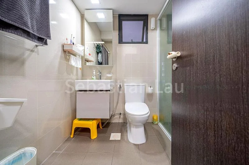 4 Room (4A) HDB for Sale in  311B Clementi Avenue 4 - Image 1