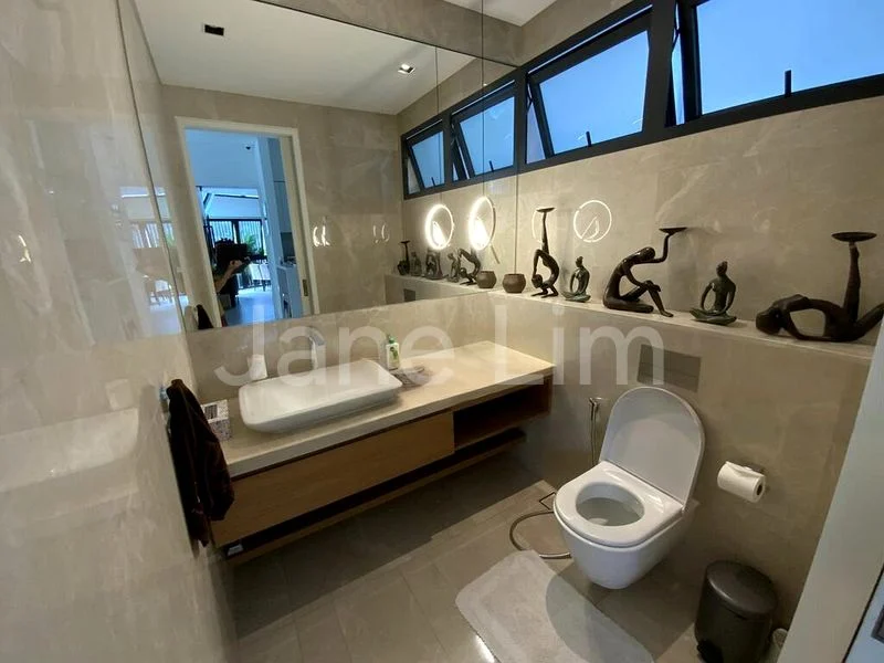 4 Bed Corner Terrace (Landed) for Rent in  Duchess Garden - Image 5