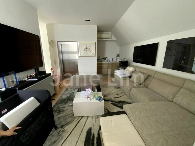 4 Bed Corner Terrace (Landed) for Rent in  Duchess Garden - Image 13