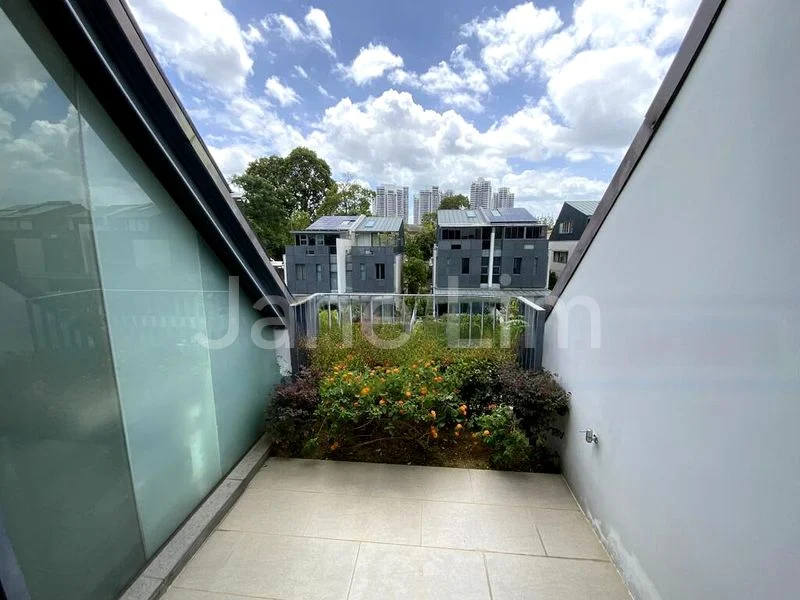 4 Bed Corner Terrace (Landed) for Rent in  Duchess Garden - Image 14