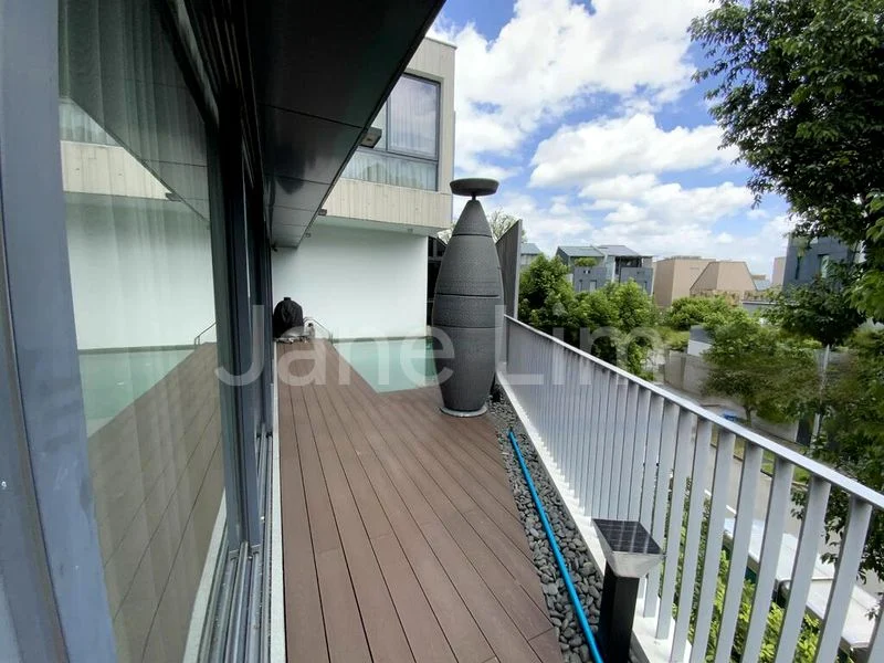 4 Bed Corner Terrace (Landed) for Rent in  Duchess Garden - Image 2