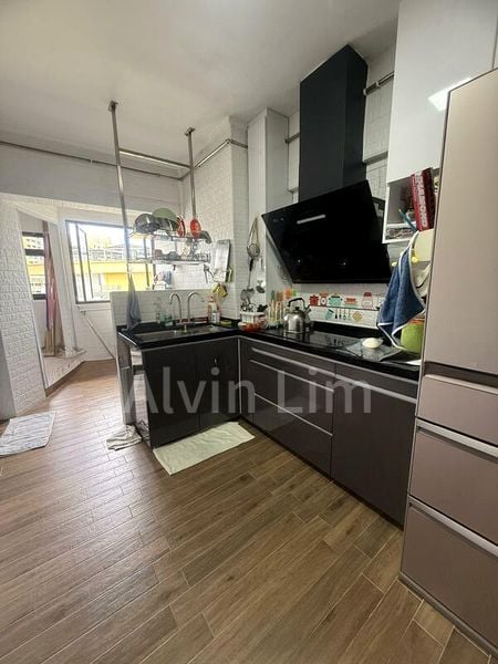 4 Room (4NG) HDB for Sale in  646 Ang Mo Kio Avenue 6 - Image 4