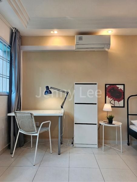 Common Room (Condo) for Rent in  Lakeview - Image 1