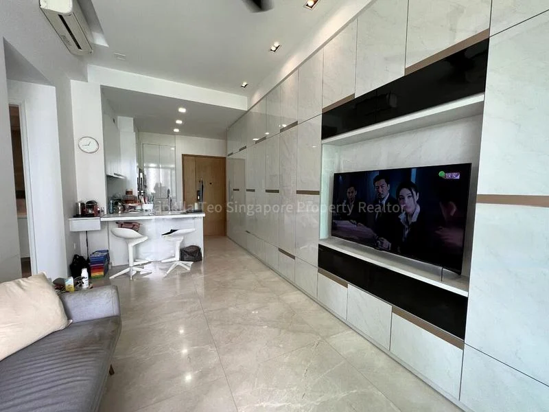 2 Bed Condo for Sale in Kingsford Hillview Peak - Image 2