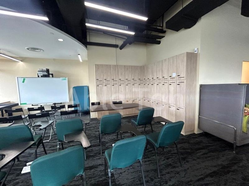 Office for Rent: SLF Building - Image 3