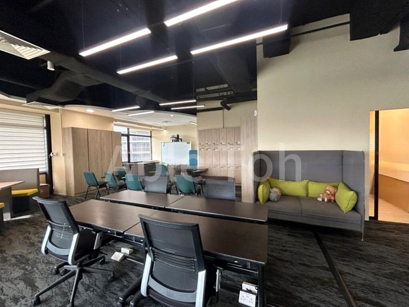Office for Rent: SLF Building - Image 2