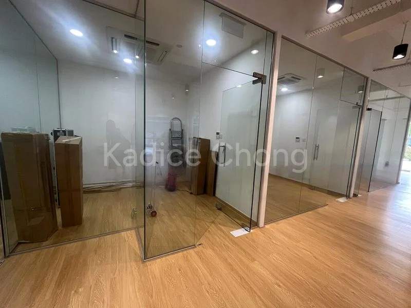 Office for Rent: 991 Alexandra - Image 1