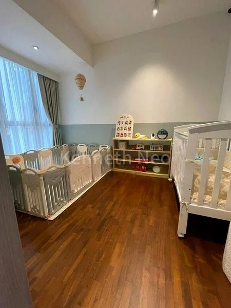 4 Bed Executive Condo for Sale in  Sea Horizon - Image 3