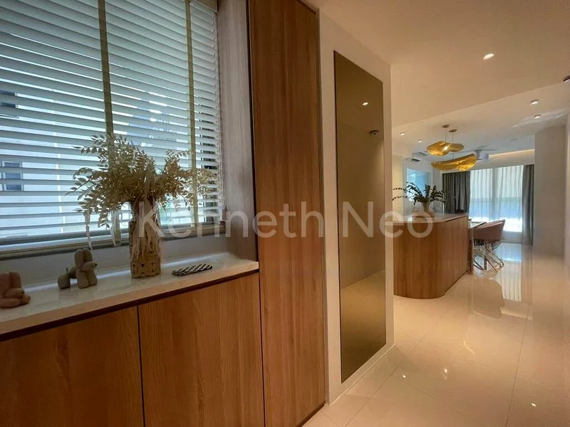4 Bed Executive Condo for Sale in  Sea Horizon - Image 1