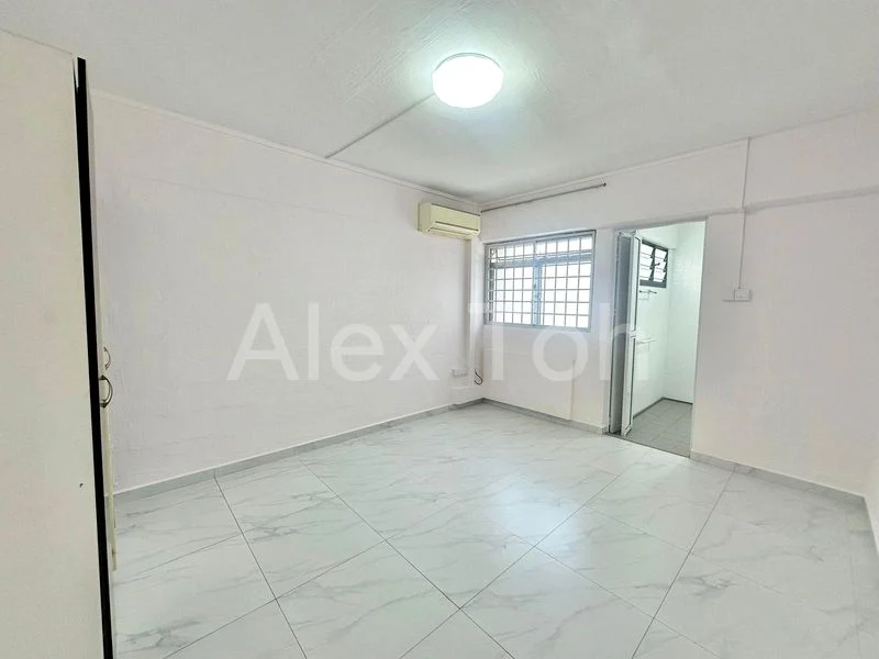 4 Room (4STD) HDB for Rent in  142 Lorong Ah Soo - Image 6