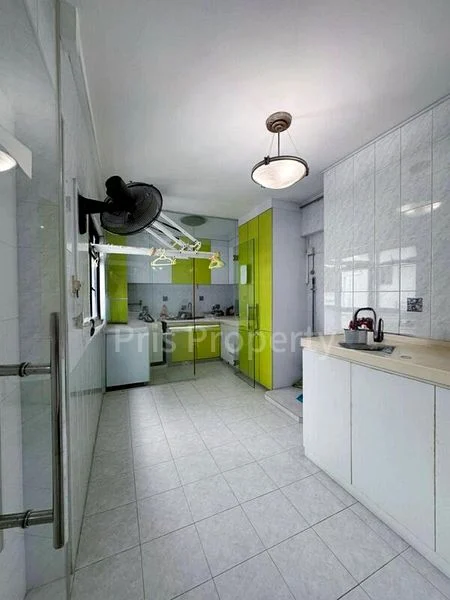 Common Room (HDB) for Rent in  653B Jurong West Street 61 - Image 5