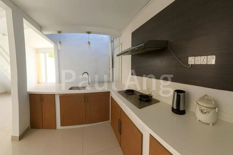 4 Bed Terraced House (Landed) for Sale in  Clementi Avenue 3 - Image 3