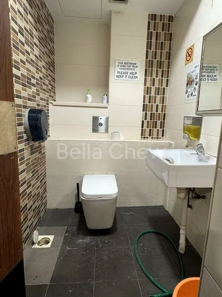 Other Retail for Rent: Orchard Towers - Image 1