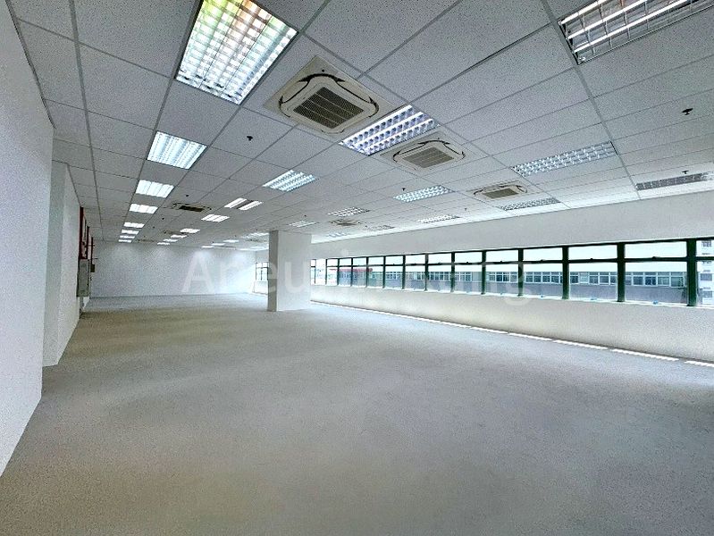 Light Industrial (B1) for Rent in  Harbourside Building 2 - Image 6