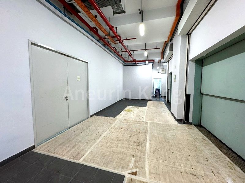 Light Industrial (B1) for Rent in  Harbourside Building 2 - Image 2