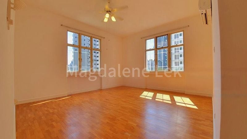 4 Bed Condo for Rent in  Leonie Condotel - Image 17