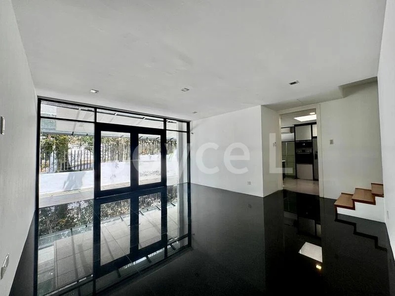6 Bed Bungalow (Landed) for Rent in  Raffles Park - Image 12