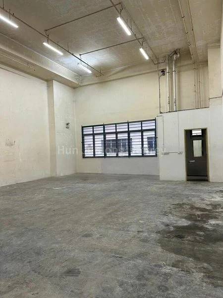 Light Industrial (B1) for Rent: North Spring Bizhub - Image 1
