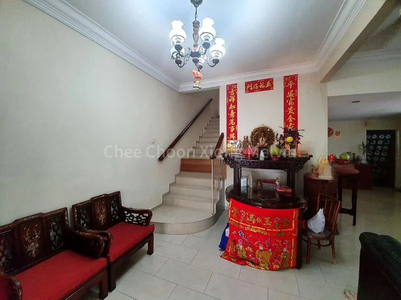 6 Bed Corner Terrace (Landed) for Sale in  Thrift Drive - Image 7