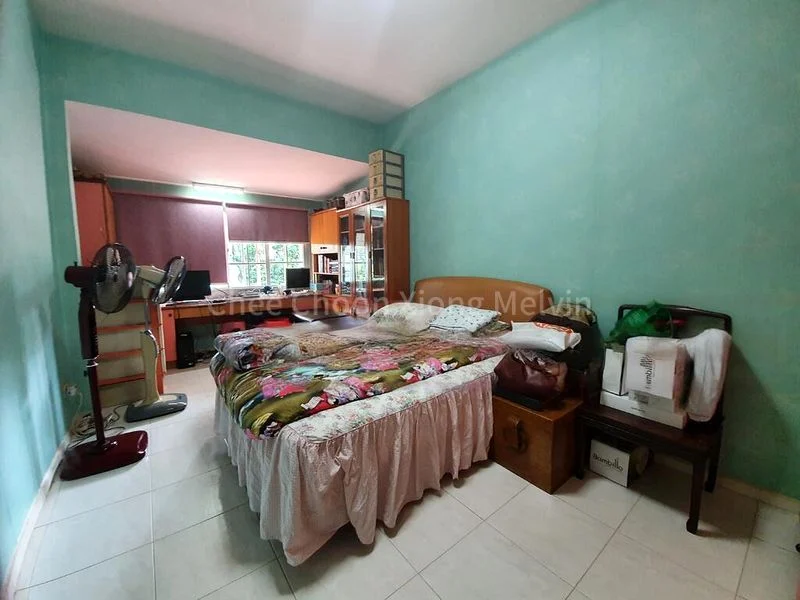 6 Bed Corner Terrace (Landed) for Sale in  Thrift Drive - Image 13