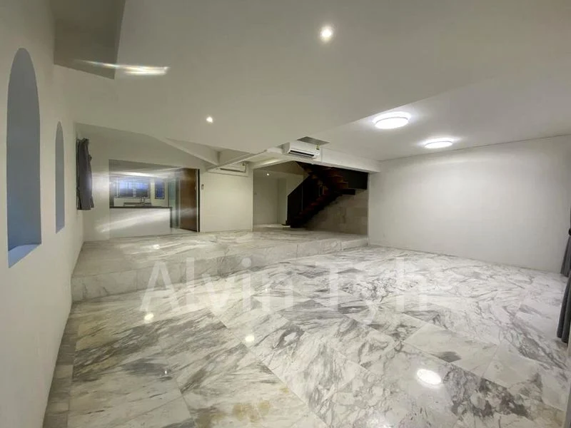 3 Bed Condo for Rent in  Chancery Court - Image 7