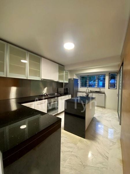 3 Bed Condo for Rent in  Chancery Court - Image 6