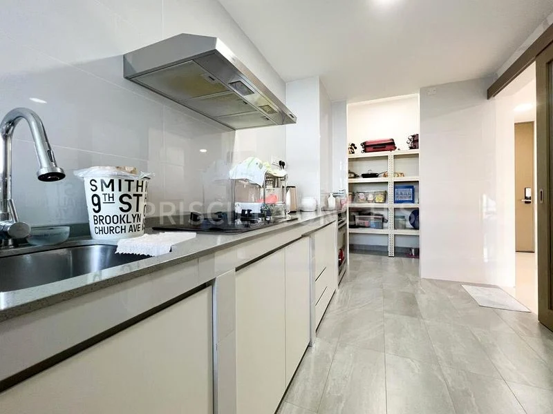 2 Bed Condo for Rent in  Citylights - Image 6