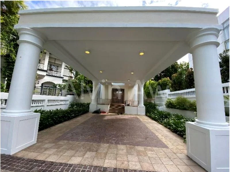 6 Bed Bungalow (Landed) for Rent in  Villas Holland - Image 1