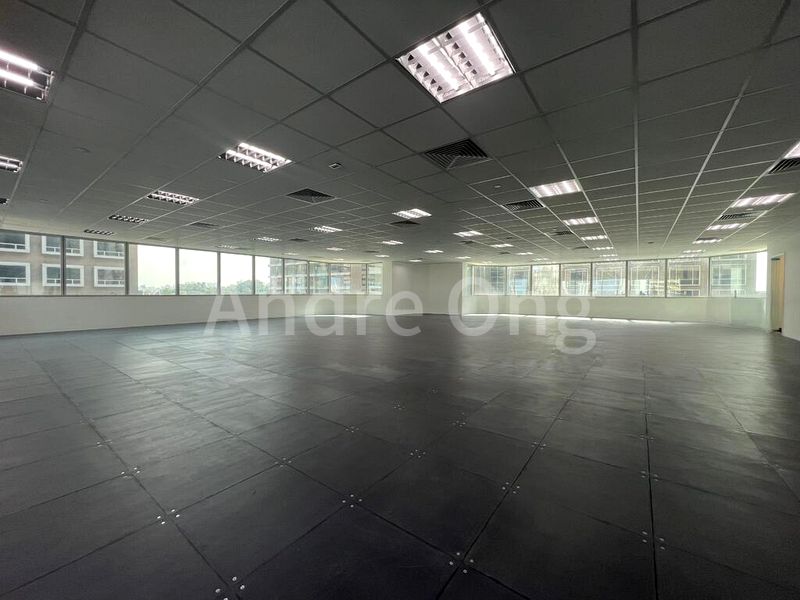 Office for Rent: Odeon Towers - Image 2